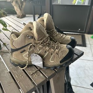 Red head front range hiking boots